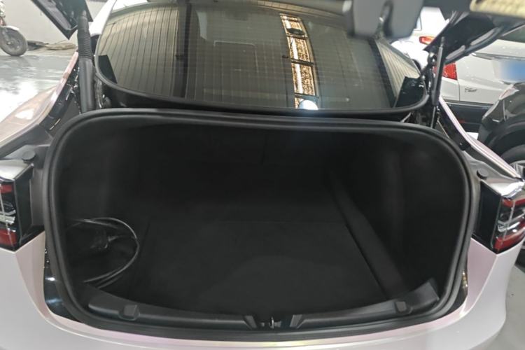 Used Tesla Model 3 2022 Rear-Wheel-Drive Version Trunk