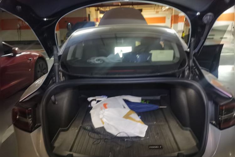 Used Tesla Model 3 2022 Rear-Wheel-Drive Version Trunk