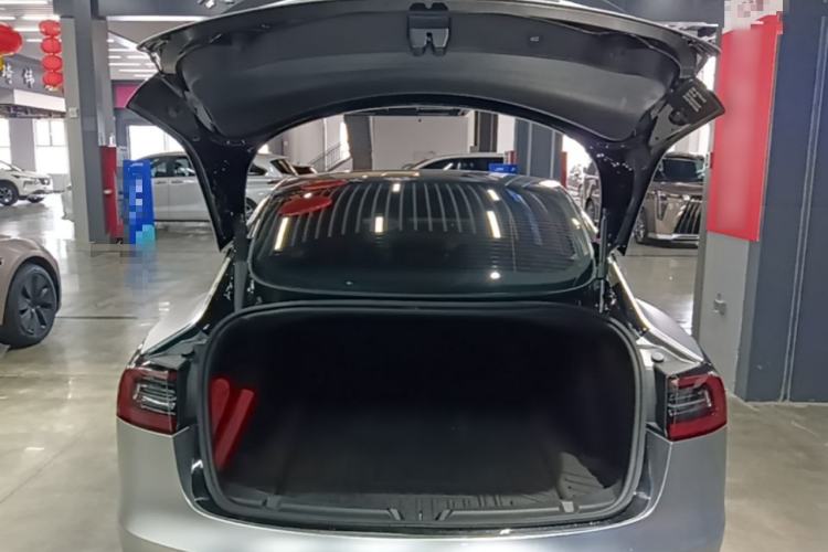 Used Tesla Model 3 2022 Rear-Wheel-Drive Version Trunk
