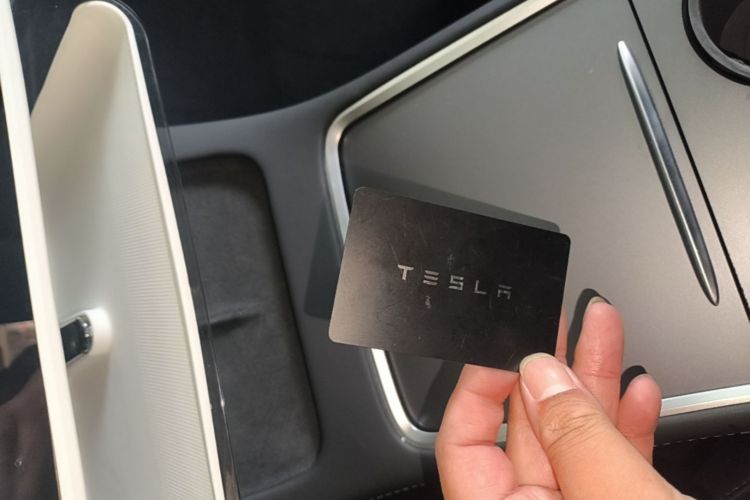 Used Tesla Model 3 2022 Rear-Wheel-Drive Version Vehicle Key