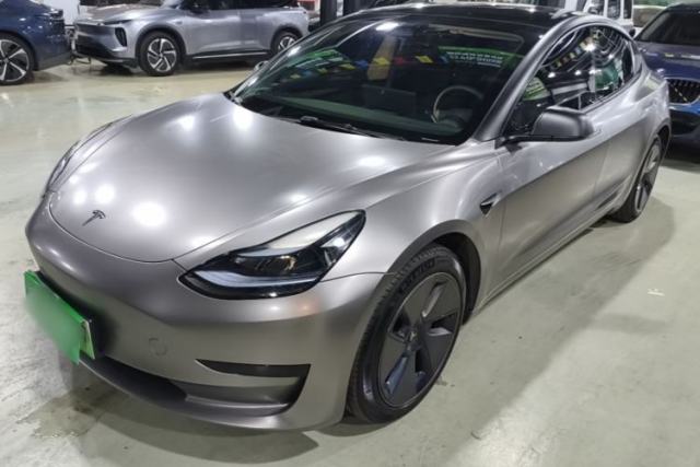 Ojetý Tesla Model 3 2022 Rear-Wheel-Drive Version