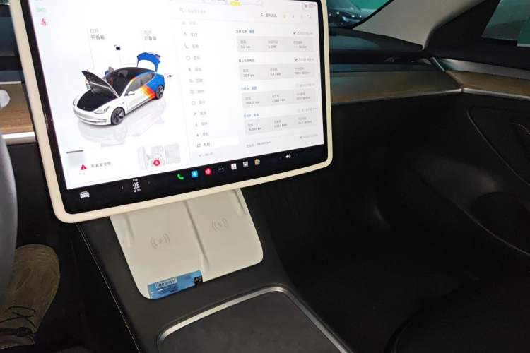 Used Tesla Model 3 2022 Rear-Wheel-Drive Version Audio And AC Panel