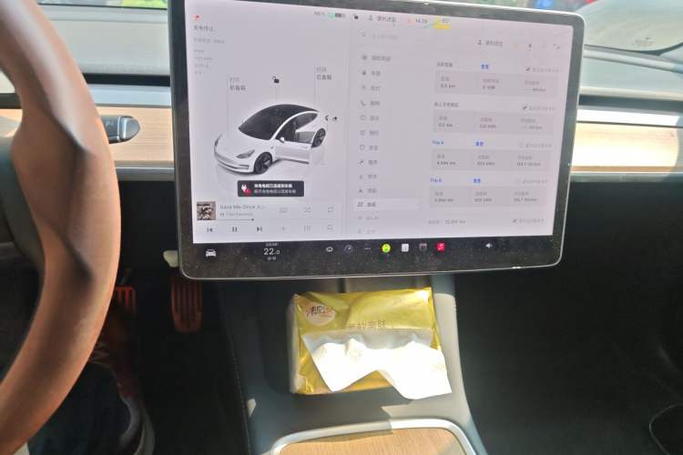 Used Tesla Model 3 2022 Rear-Wheel-Drive Version Audio And AC Panel