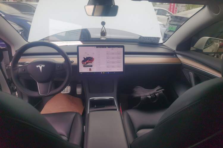 Used Tesla Model 3 2022 Performance High-Performance All-Wheel-Drive Version Audio And AC Panel