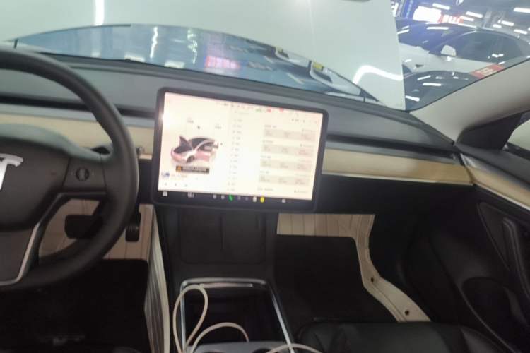 Used Tesla Model 3 2022 Rear-Wheel-Drive Version Audio And AC Panel