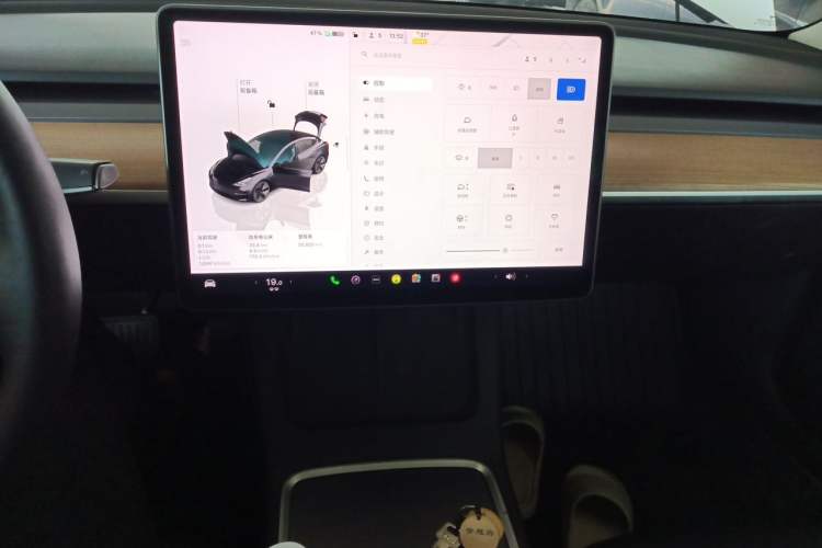 Used Tesla Model 3 2022 Rear-Wheel-Drive Version Audio And AC Panel