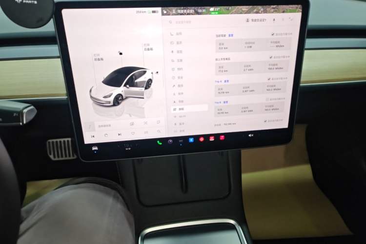 Used Tesla Model 3 2022 Rear-Wheel-Drive Version Audio And AC Panel