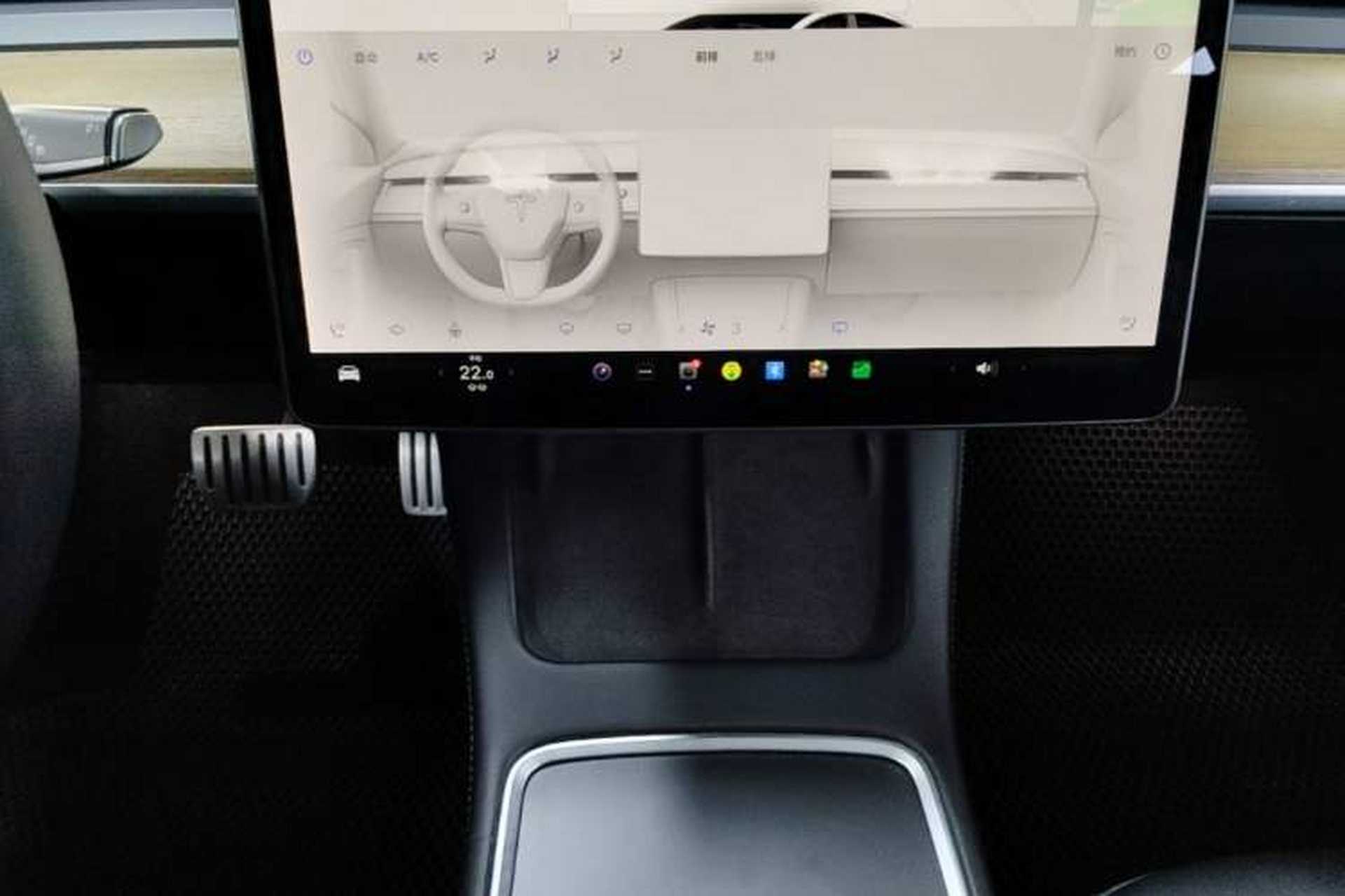 Used Tesla Model 3 2022 Performance High-Performance All-Wheel-Drive Version Audio And AC Panel