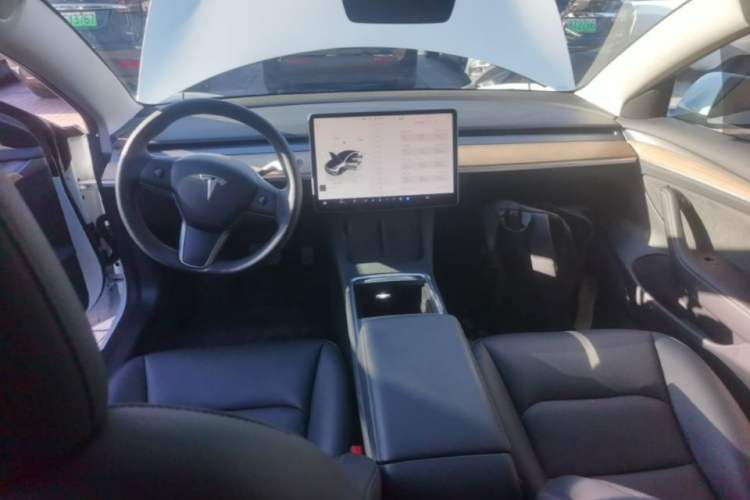 Used Tesla Model 3 2022 Rear-Wheel-Drive Version Center Console