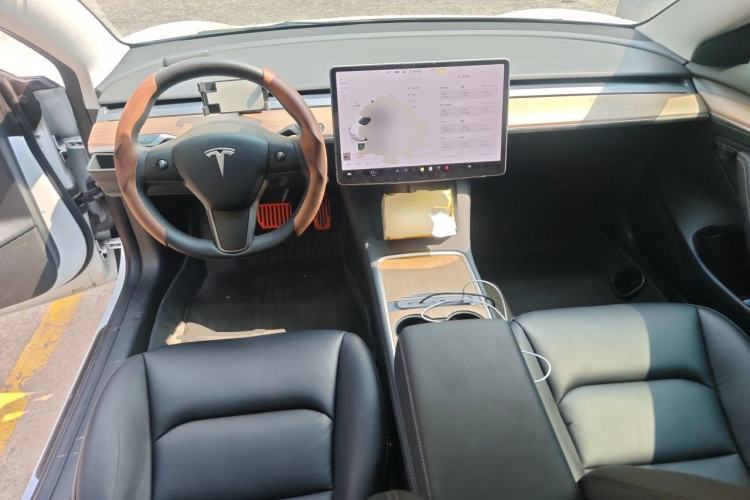 Used Tesla Model 3 2022 Rear-Wheel-Drive Version Center Console