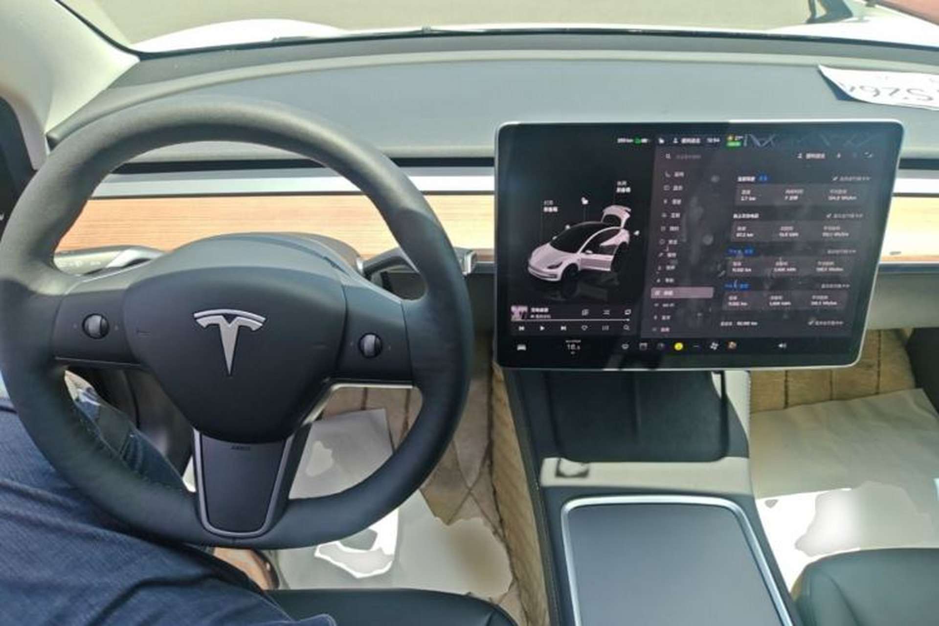 Used Tesla Model 3 2022 Rear-Wheel-Drive Version Center Console