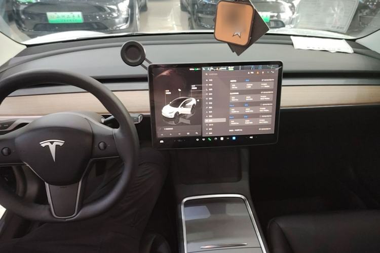 Used Tesla Model 3 2022 Rear-Wheel-Drive Version Center Console