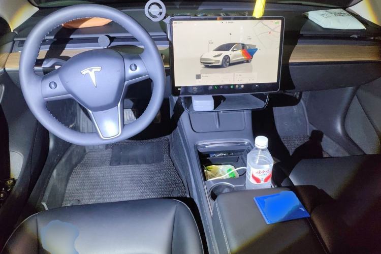Used Tesla Model 3 2022 Rear-Wheel-Drive Version Center Console