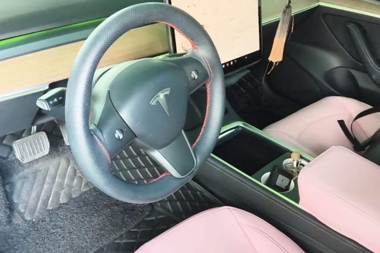Used Tesla Model 3 2022 Rear-Wheel-Drive Version Center Console