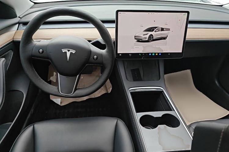 Used Tesla Model 3 2022 Rear-Wheel-Drive Version Center Console