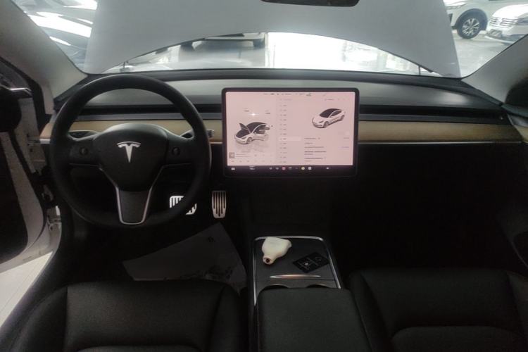 Used Tesla Model 3 2022 Rear-Wheel-Drive Version Center Console