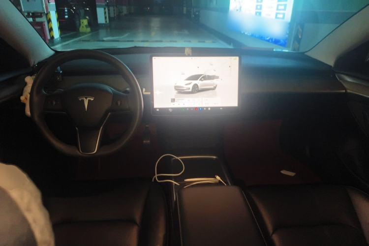 Used Tesla Model 3 2022 Rear-Wheel-Drive Version Center Console