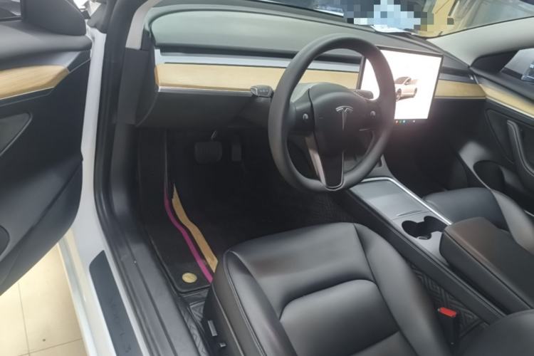Used Tesla Model 3 2022 Rear-Wheel-Drive Version Center Console