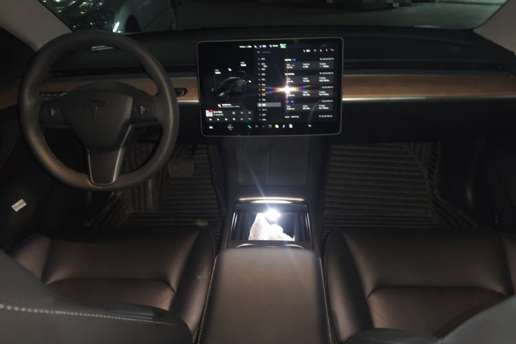 Used Tesla Model 3 2022 Rear-Wheel-Drive Version Center Console