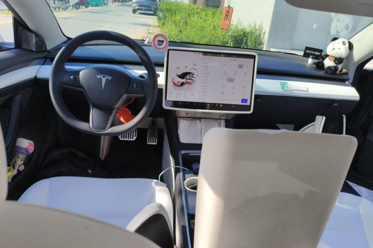 Used Tesla Model 3 2022 Rear-Wheel-Drive Version Center Console