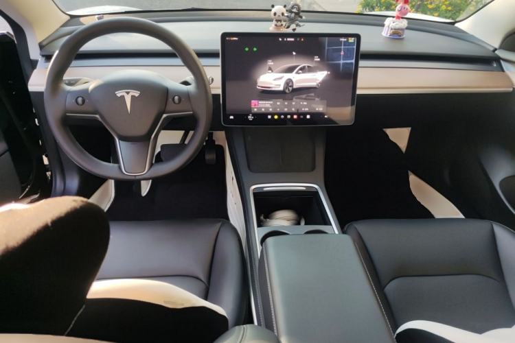 Used Tesla Model 3 2022 Rear-Wheel-Drive Version Center Console