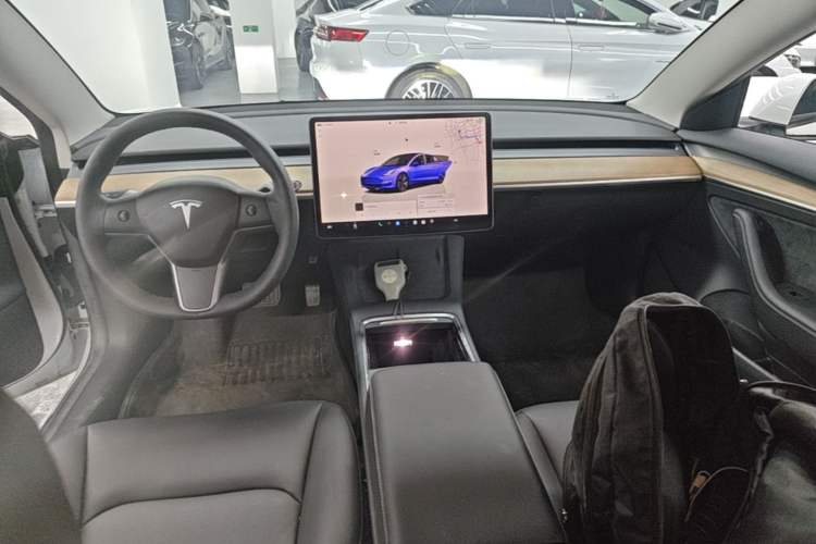 Used Tesla Model 3 2022 Rear-Wheel-Drive Version Center Console