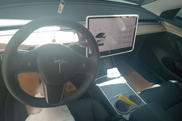 Used Tesla Model 3 2022 Rear-Wheel-Drive Version Center Console