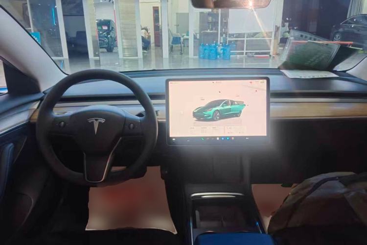 Used Tesla Model 3 2022 Rear-Wheel-Drive Version Center Console