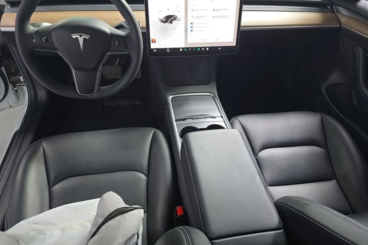 Used Tesla Model 3 2022 Rear-Wheel-Drive Version Center Console