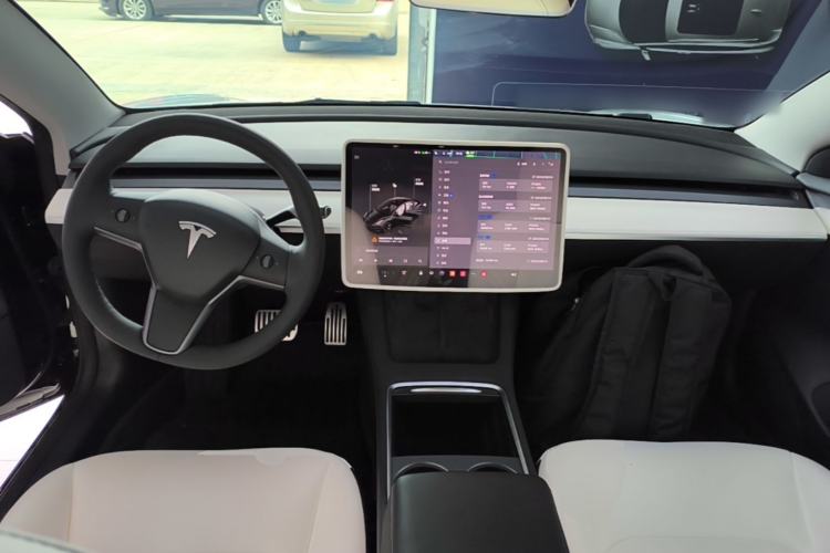 Used Tesla Model 3 2022 Rear-Wheel-Drive Version Center Console