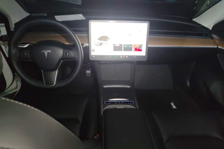 Used Tesla Model 3 2022 Rear-Wheel-Drive Version Center Console
