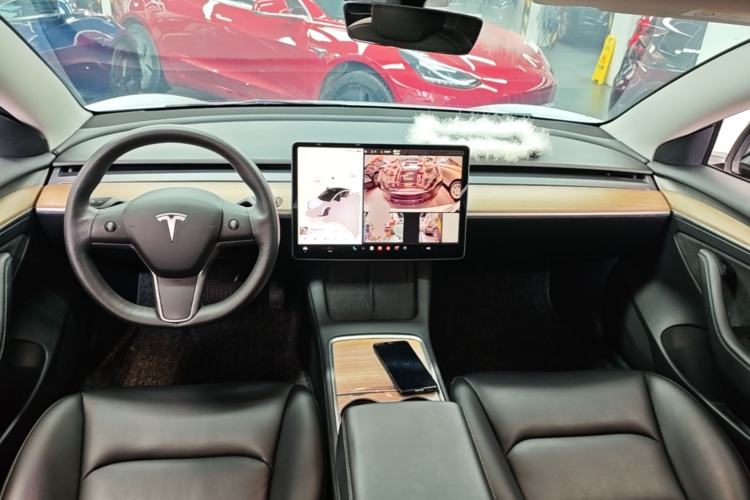 Used Tesla Model 3 2022 Rear-Wheel-Drive Version Center Console