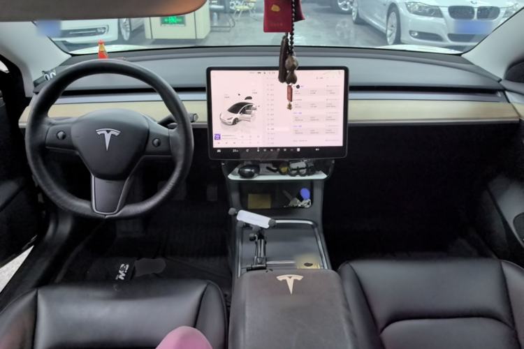 Used Tesla Model 3 2022 Rear-Wheel-Drive Version Center Console