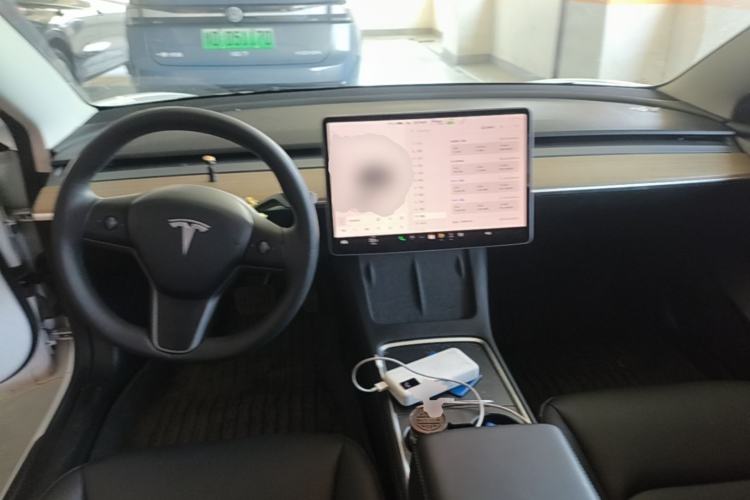 Used Tesla Model 3 2022 Rear-Wheel-Drive Version Center Console
