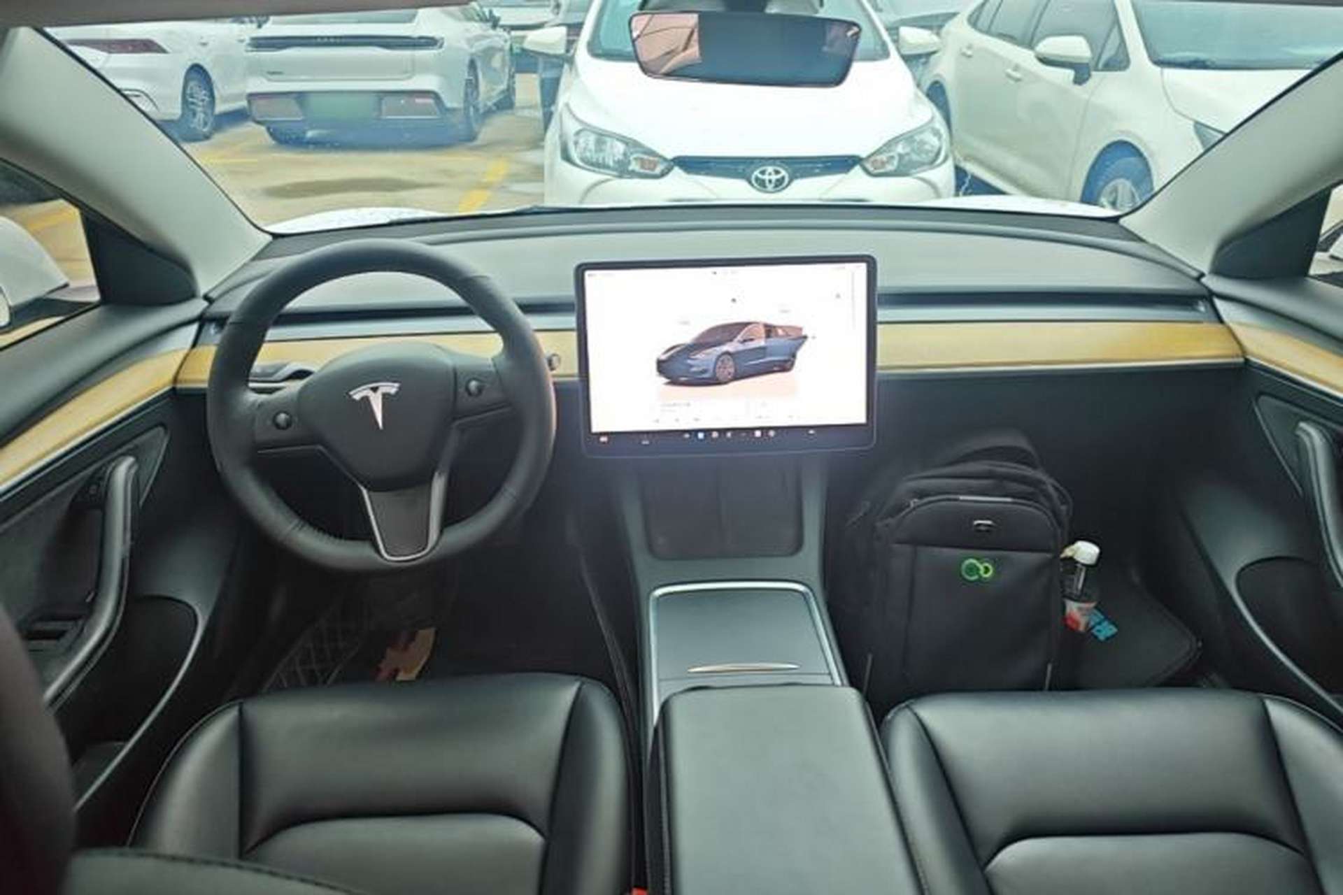 Used Tesla Model 3 2022 Rear-Wheel-Drive Version Center Console