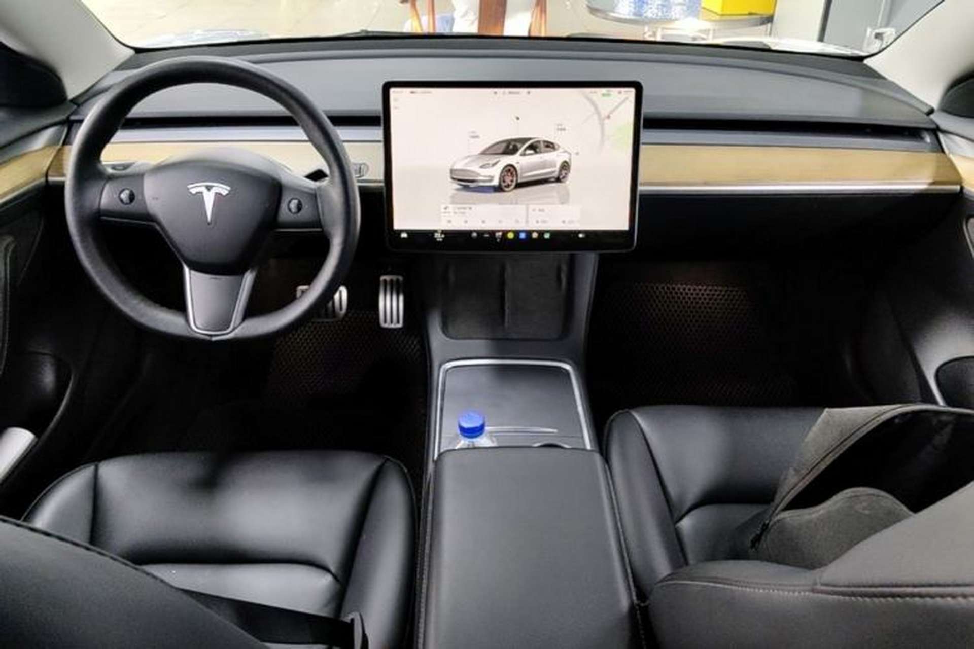 Used Tesla Model 3 2022 Performance High-Performance All-Wheel-Drive Version Center Console