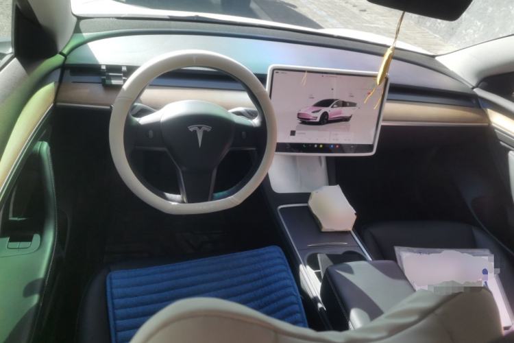 Used Tesla Model 3 2022 Rear-Wheel-Drive Version Center Console