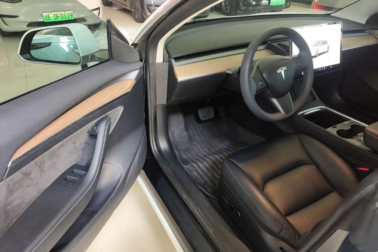 Used Tesla Model 3 2022 Rear-Wheel-Drive Version Driver Seat