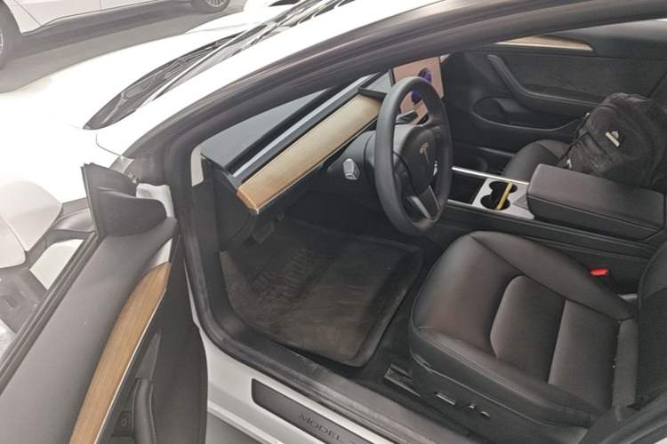 Used Tesla Model 3 2022 Rear-Wheel-Drive Version Driver Seat