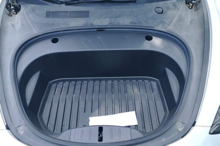 Used Tesla Model 3 2022 Rear-Wheel-Drive Version Engine Bay
