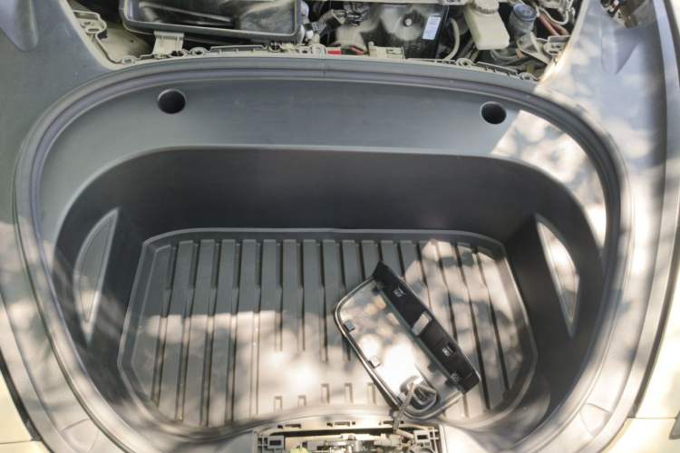 Used Tesla Model 3 2022 Rear-Wheel-Drive Version Engine Bay
