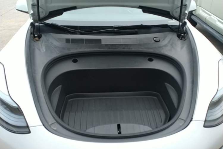 Used Tesla Model 3 2022 Rear-Wheel-Drive Version Engine Bay