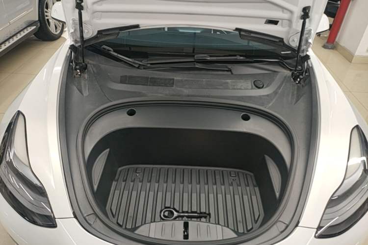 Used Tesla Model 3 2022 Rear-Wheel-Drive Version Engine Bay