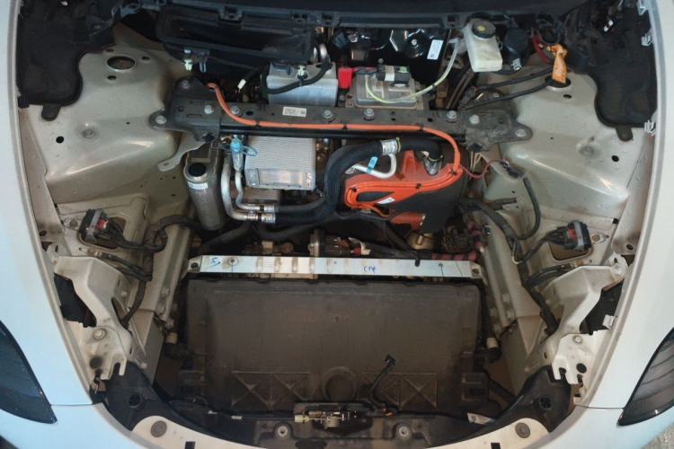 Used Tesla Model 3 2022 Rear-Wheel-Drive Version Engine Bay
