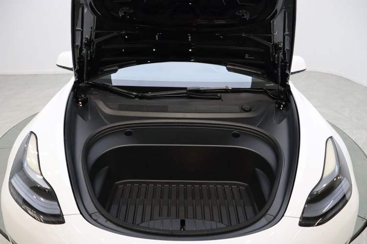 Used Tesla Model 3 2022 Rear-Wheel-Drive Version Engine Bay