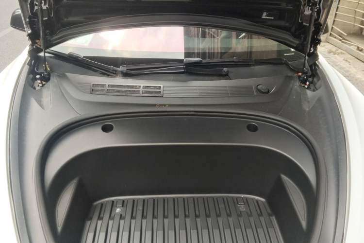 Used Tesla Model 3 2022 Rear-Wheel-Drive Version Engine Bay