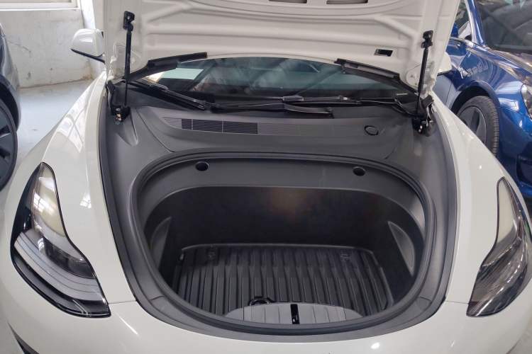 Used Tesla Model 3 2022 Rear-Wheel-Drive Version Engine Bay