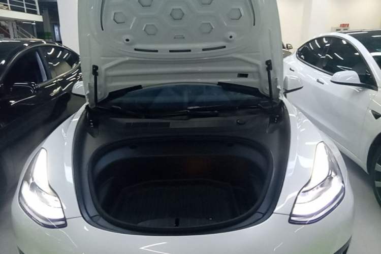 Used Tesla Model 3 2022 Rear-Wheel-Drive Version Engine Bay