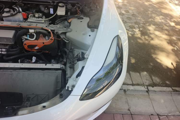 Used Tesla Model 3 2022 Rear-Wheel-Drive Version Engine Bay Left