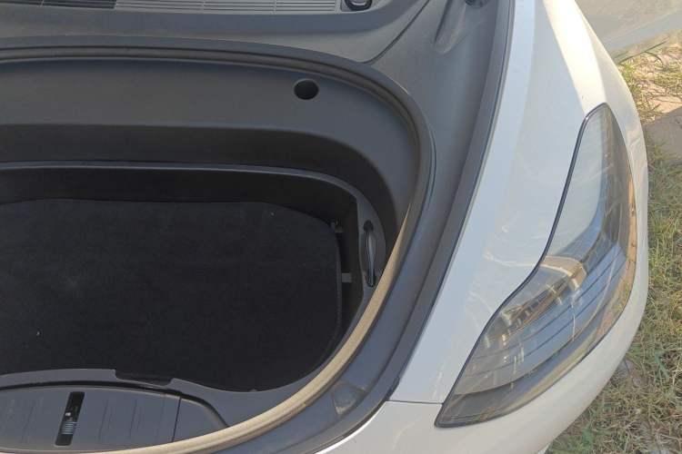 Used Tesla Model 3 2022 Performance High-Performance All-Wheel-Drive Version Engine Bay Left